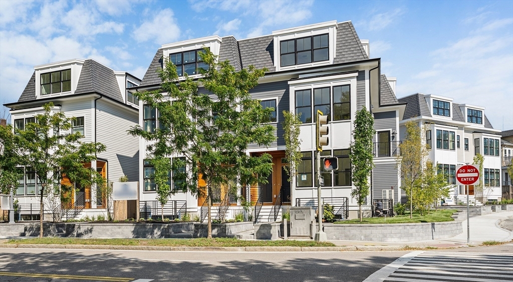 327 Alewife Brook Pkwy B
