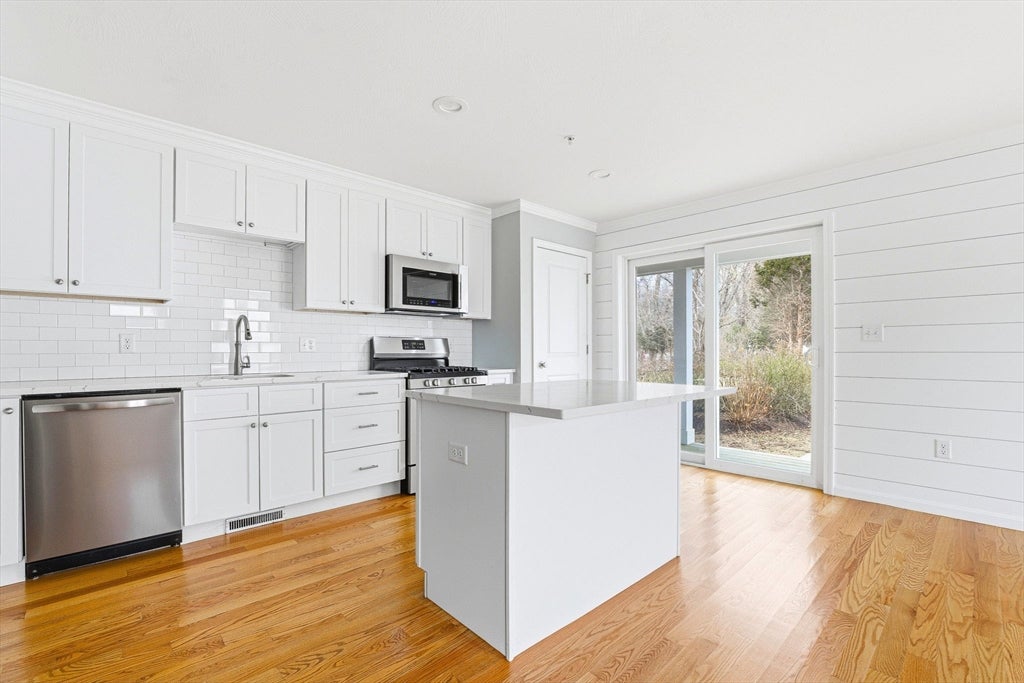 138 Elm Street #35, Kingston, MA, 138 Elm Street #35, Kingston, MA Photo #9