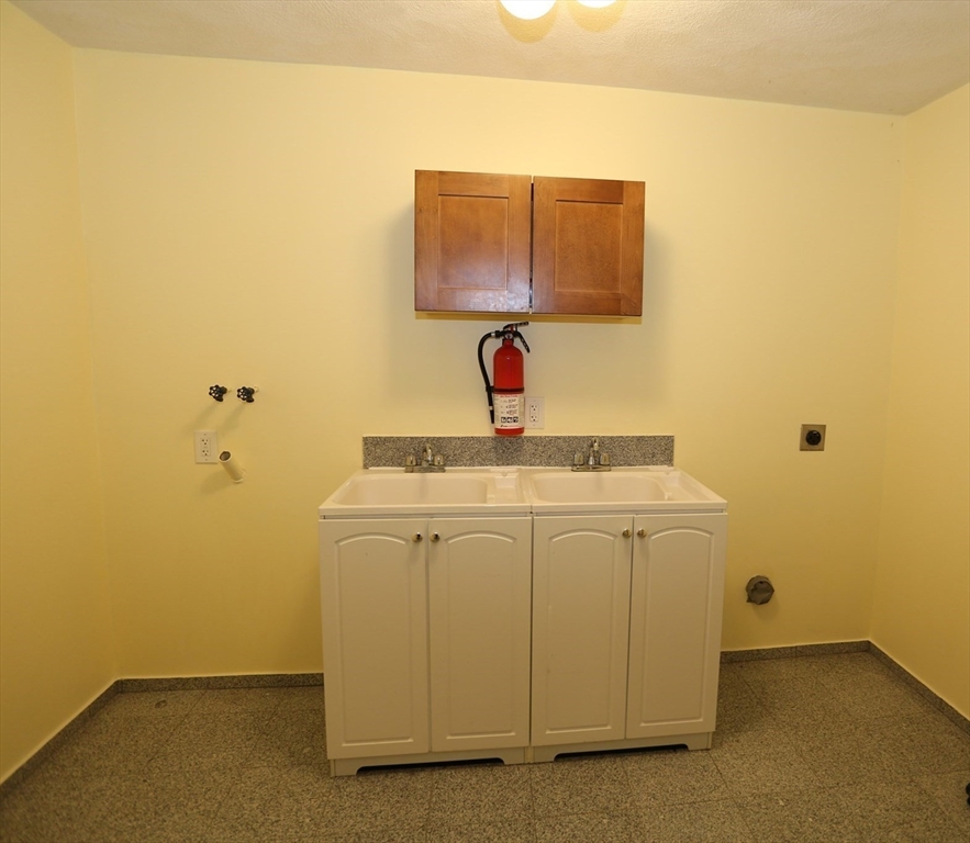 1 Piper Rd, Lexington, MA Photo #13