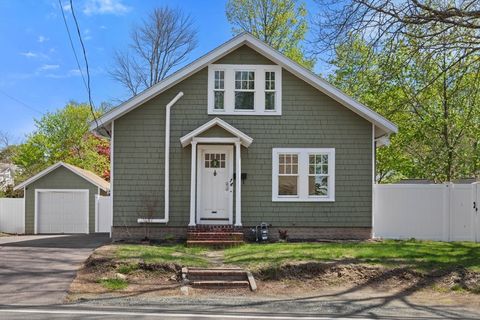 14 Collins St Danvers MA 01923