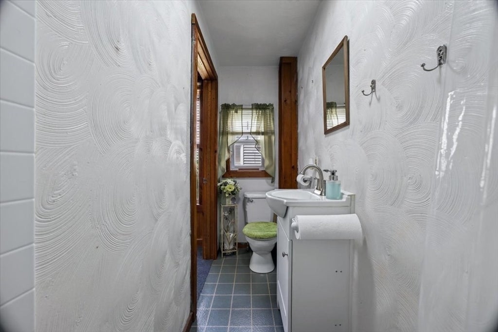 171 Bartlett St, Brockton, MA, 171 Bartlett St, Brockton, MA Photo #25