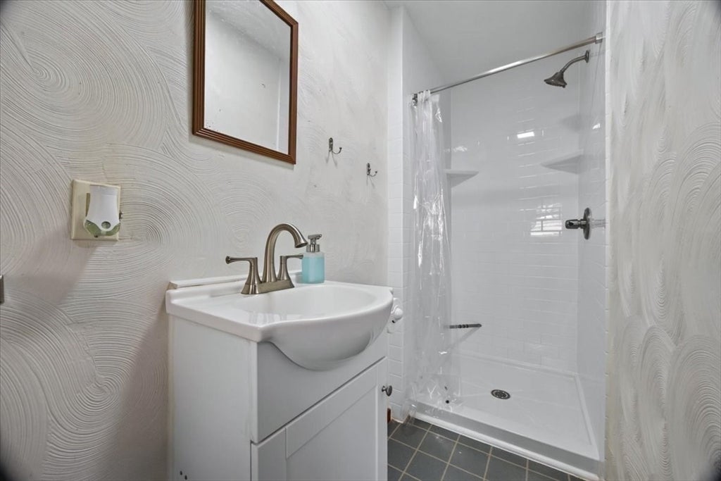 171 Bartlett St, Brockton, MA, 171 Bartlett St, Brockton, MA Photo #26