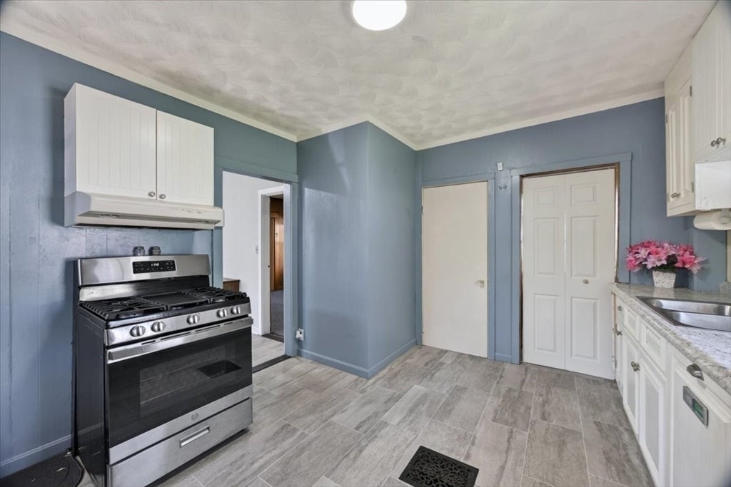 171 Bartlett St, Brockton, MA, 171 Bartlett St, Brockton, MA Photo #7