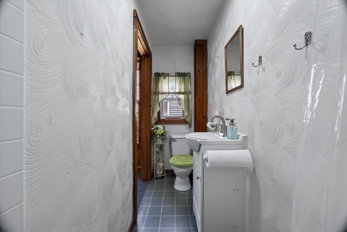 171 Bartlett St, Brockton, MA Photo #20