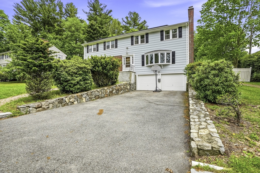 57 Lanewood Ave