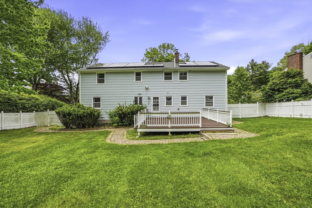57 Lanewood Ave