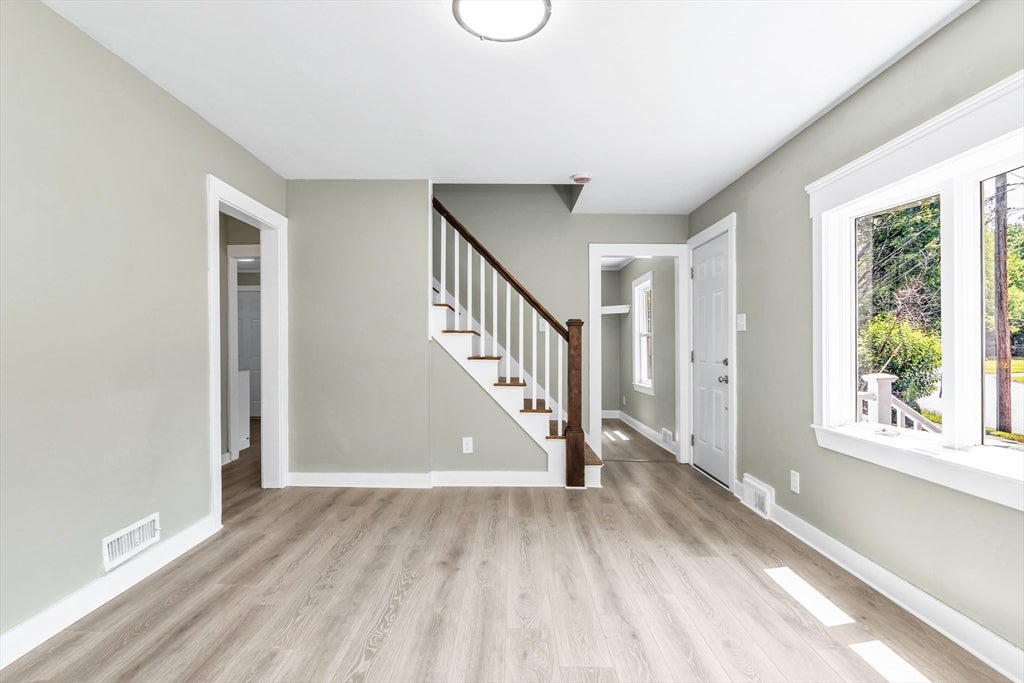 16 Beaconsfield Street, Lawrence, MA, 16 Beaconsfield Street, Lawrence, MA Photo #7