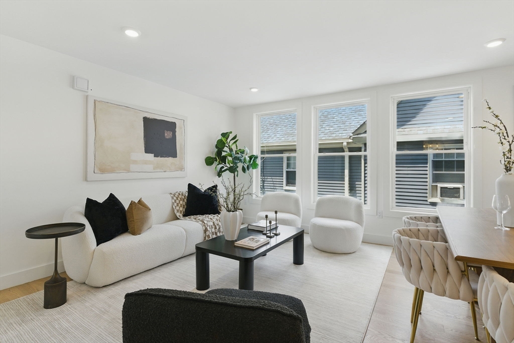 43-45 Wellington St 2