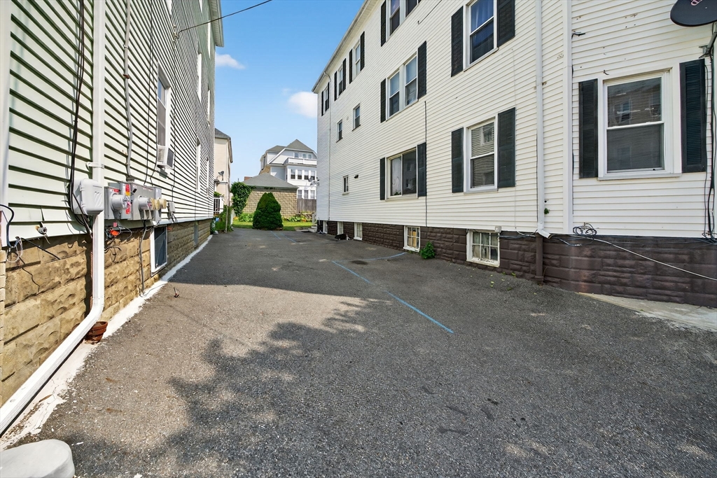 113 Eugenia St