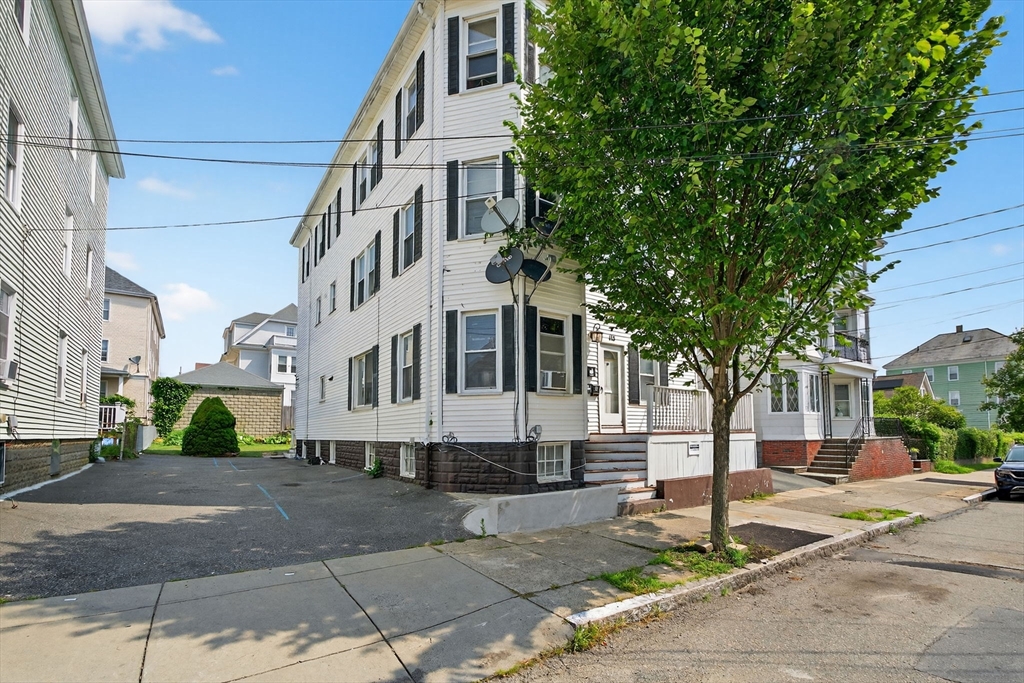 113 Eugenia St