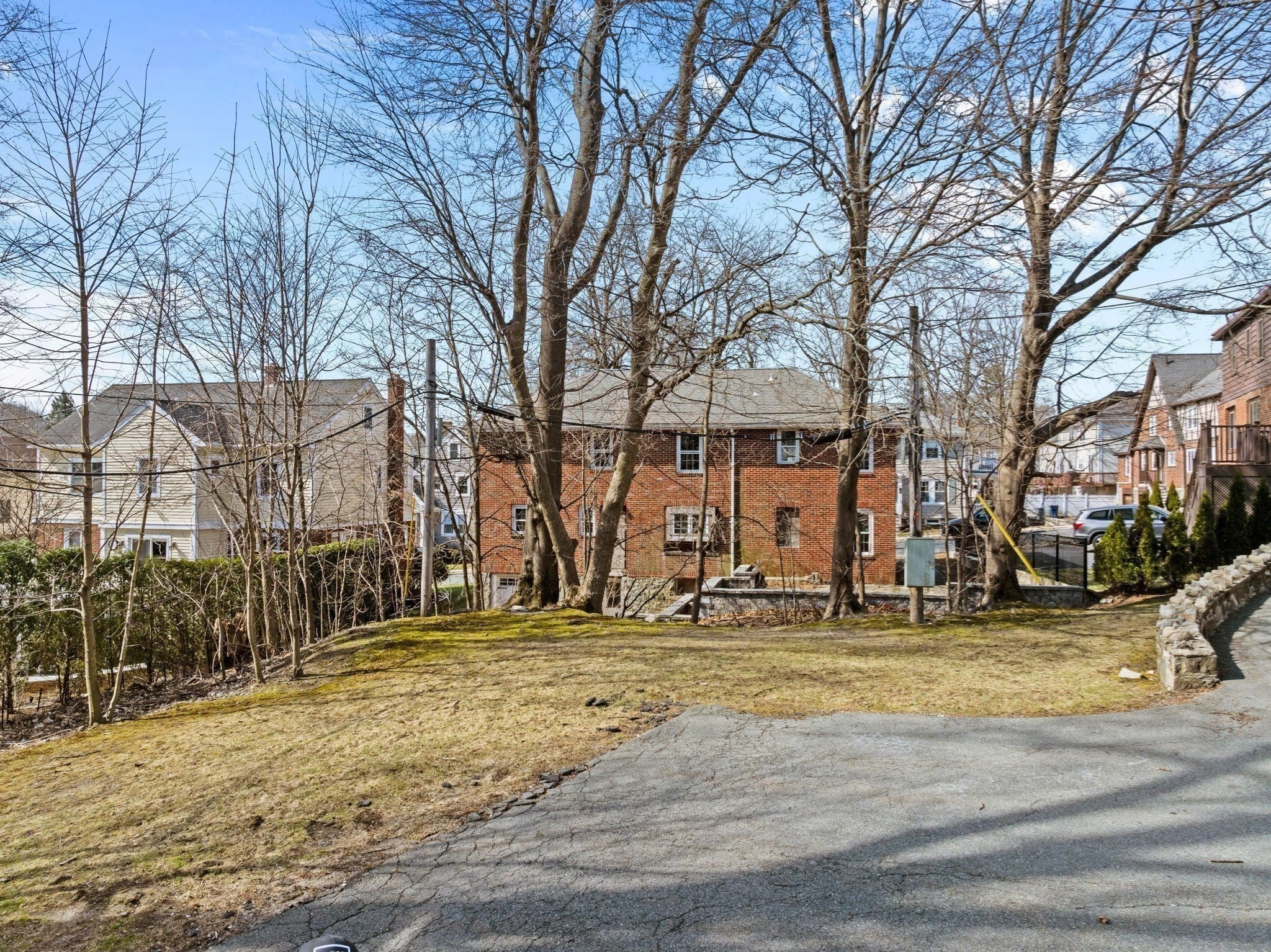 1646 Centre St, Boston, MA Photo #28