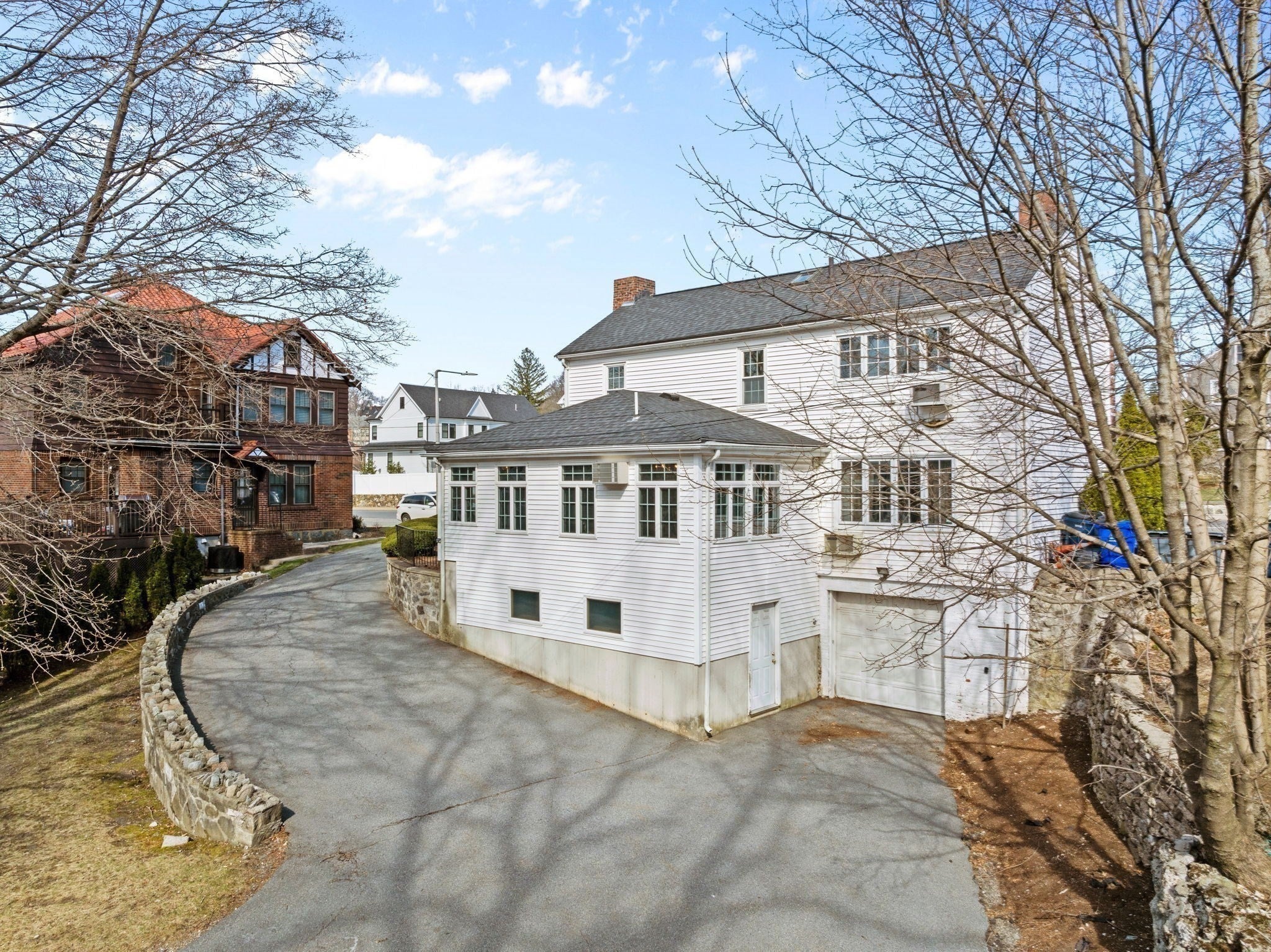 1646 Centre St, Boston, MA Photo #25
