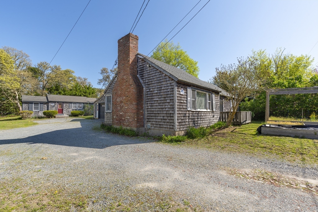 25 Crosby Ln