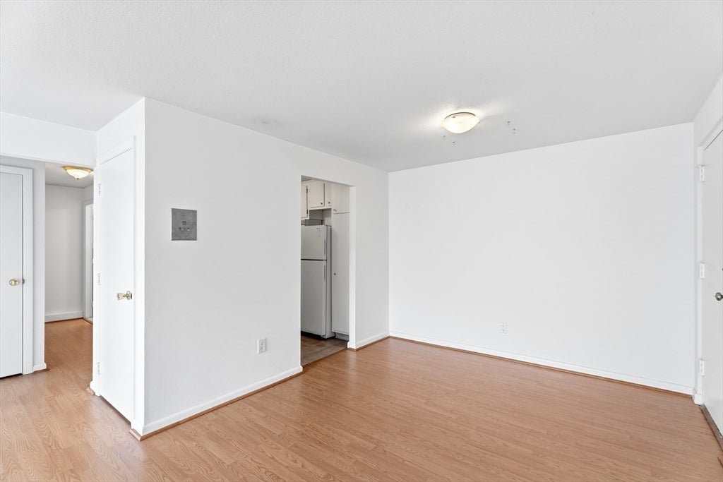 1 Colonial Dr #B1-8, Andover, MA, 1 Colonial Dr #B1-8, Andover, MA Photo #9