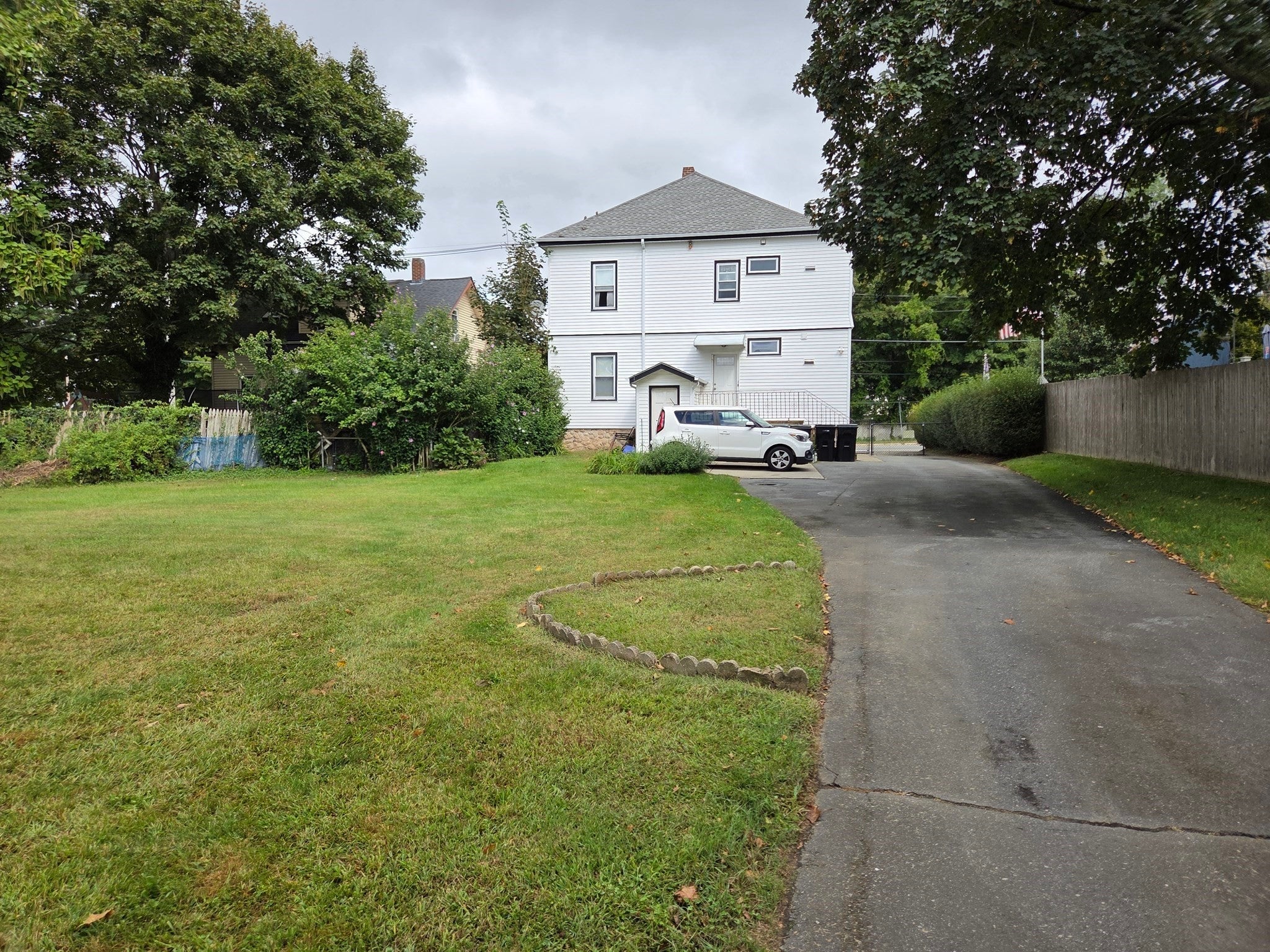 131 State Rd, Dartmouth, MA Photo #2