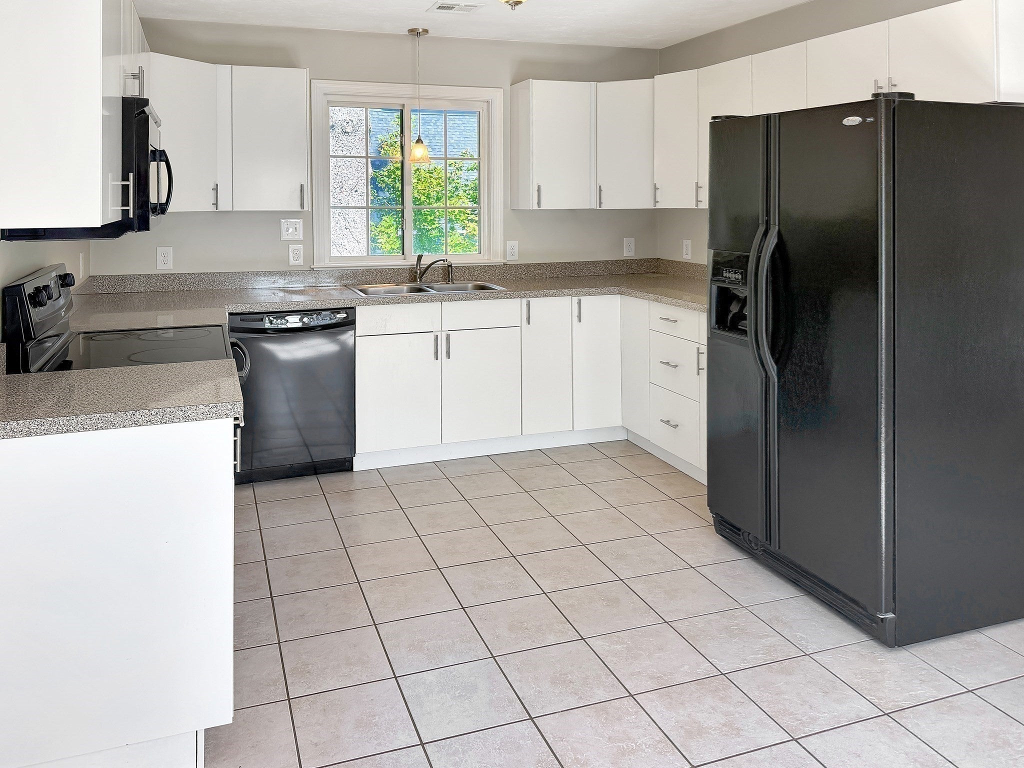 239 Union St #2, Franklin, MA Photo #1