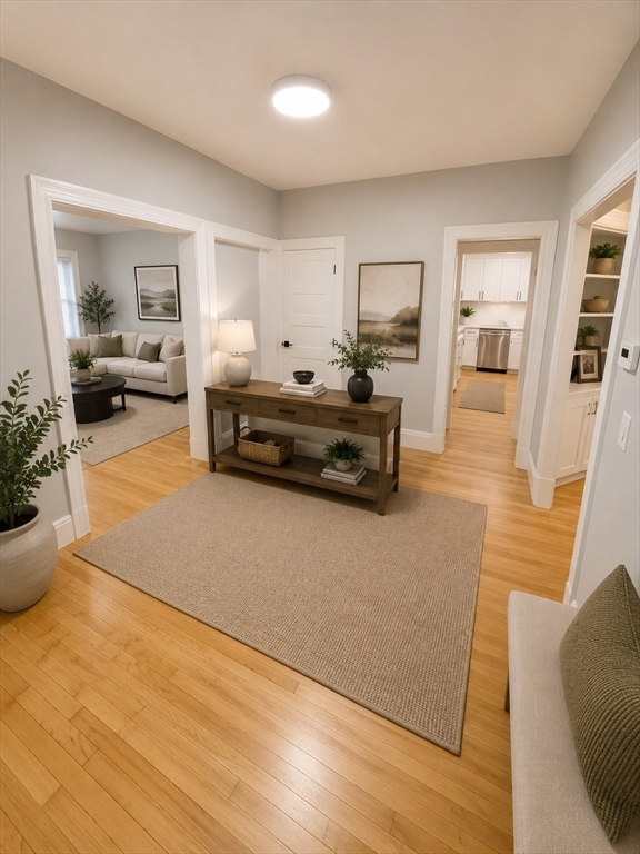 33 Oak St
