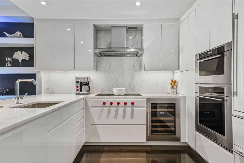 Boston, Massachusetts 02210, United States, 2 Bedrooms Bedrooms, ,3 BathroomsBathrooms,Residential,Active,249979