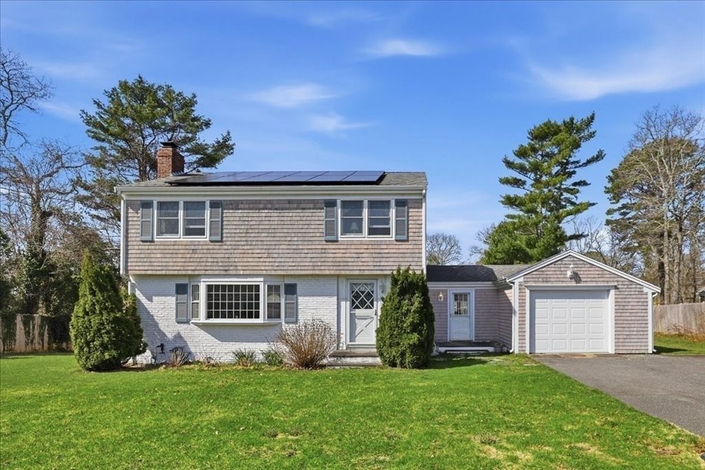 Photo of 31 Ice House Rd, Yarmouth, MA 02664 (MLS # 73503219)