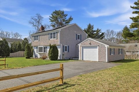 Photo of 31 Ice House Rd, Yarmouth, MA 02664 (MLS # 73503219)