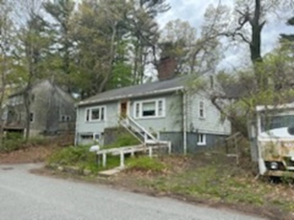 5 E Boundary Rd