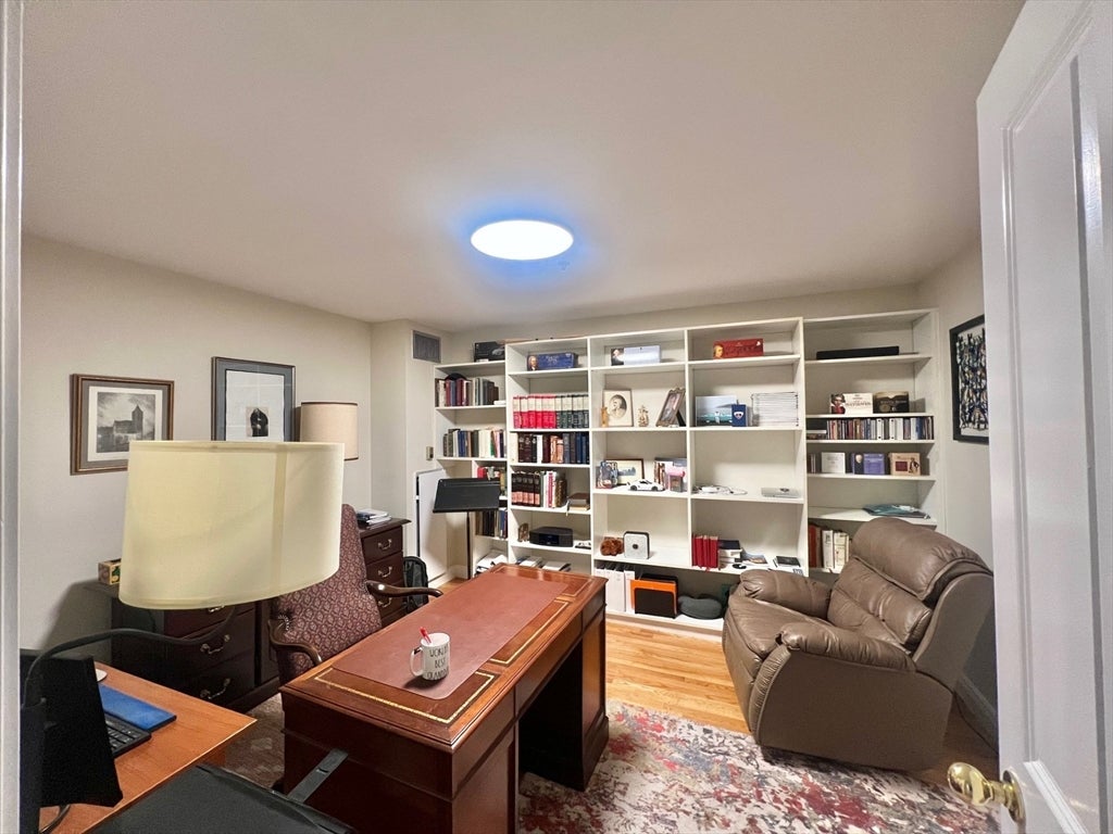 4 Charlesgate East 402