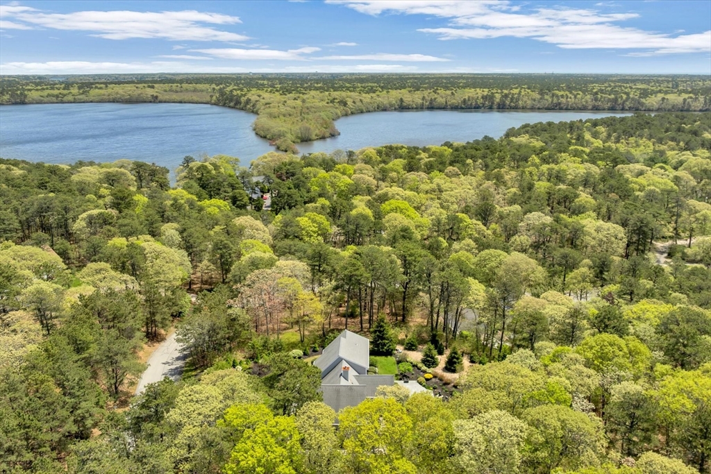 108 Wintergreen Ln