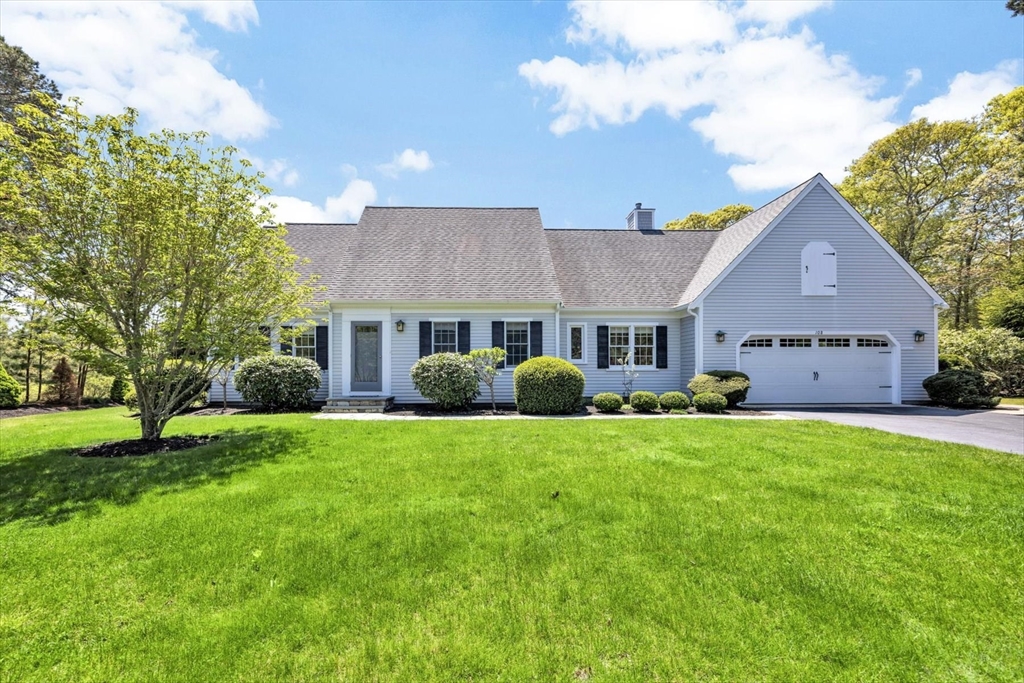 108 Wintergreen Ln