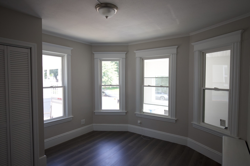 133 Massasoit St