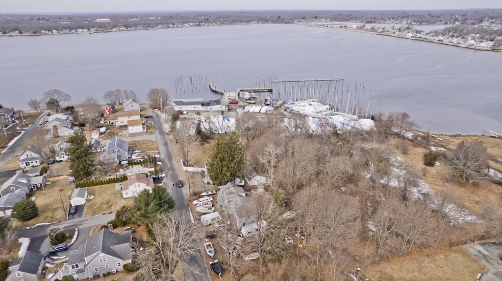 123 Calef Ave