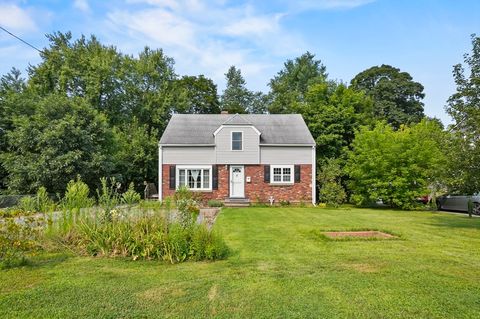 5 Ashton Street Oxford MA 01540