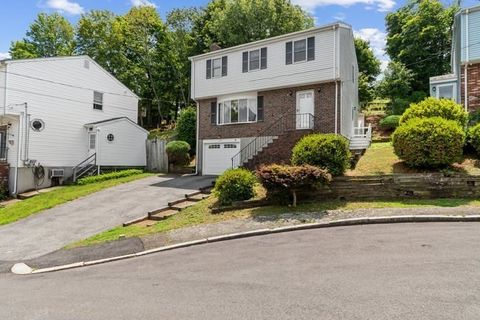 32 Johnson St Malden MA 02148