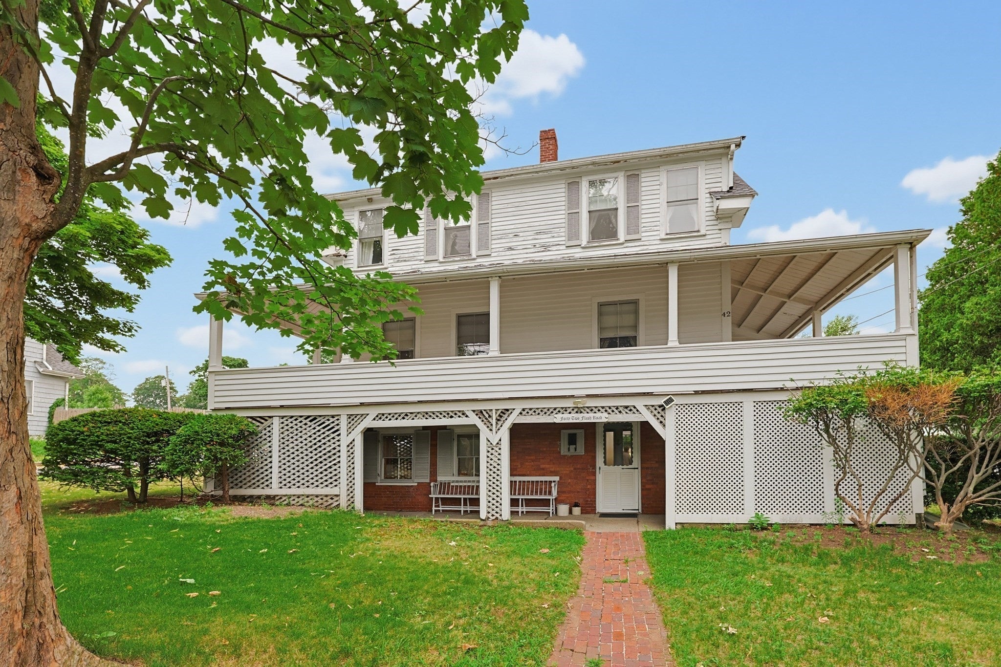 42 Flash Rd