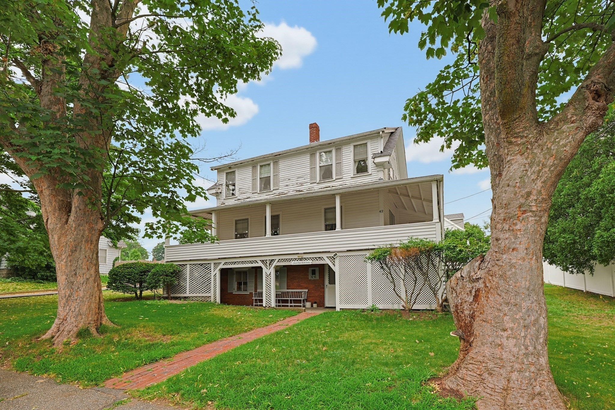 42 Flash Rd, Nahant MA 01908
