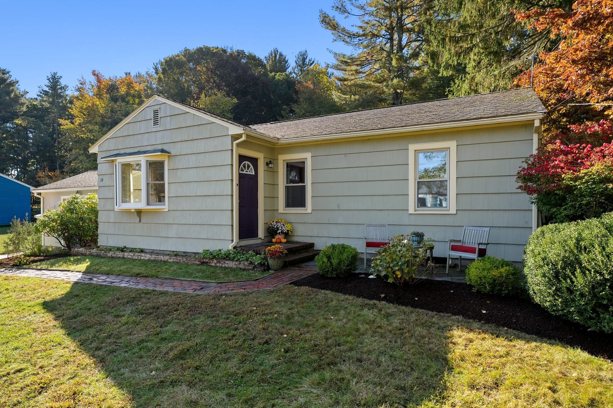 Photo of 19 Autumn Cirlce Cir, Canton, MA