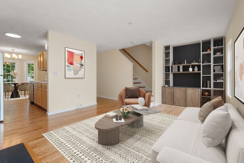555 Main St 4