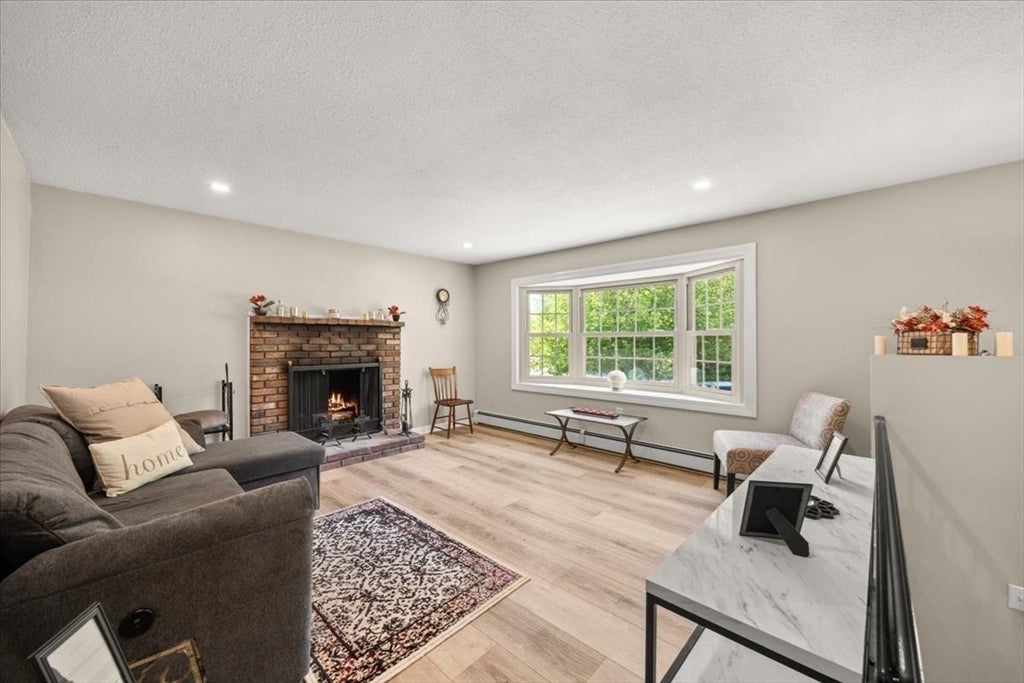 158 Bay State Cir