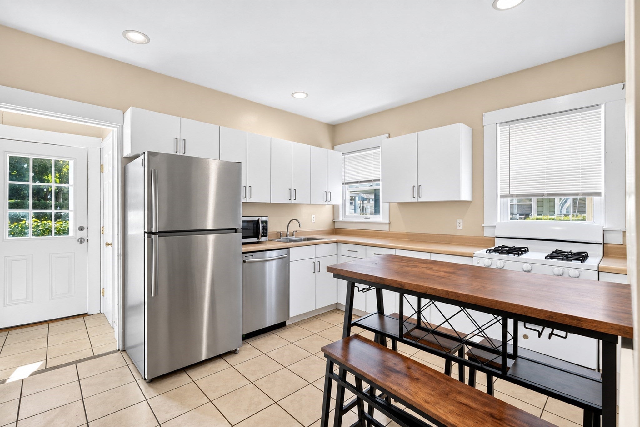 23 Packard Ave, Somerville, MA Photo #4