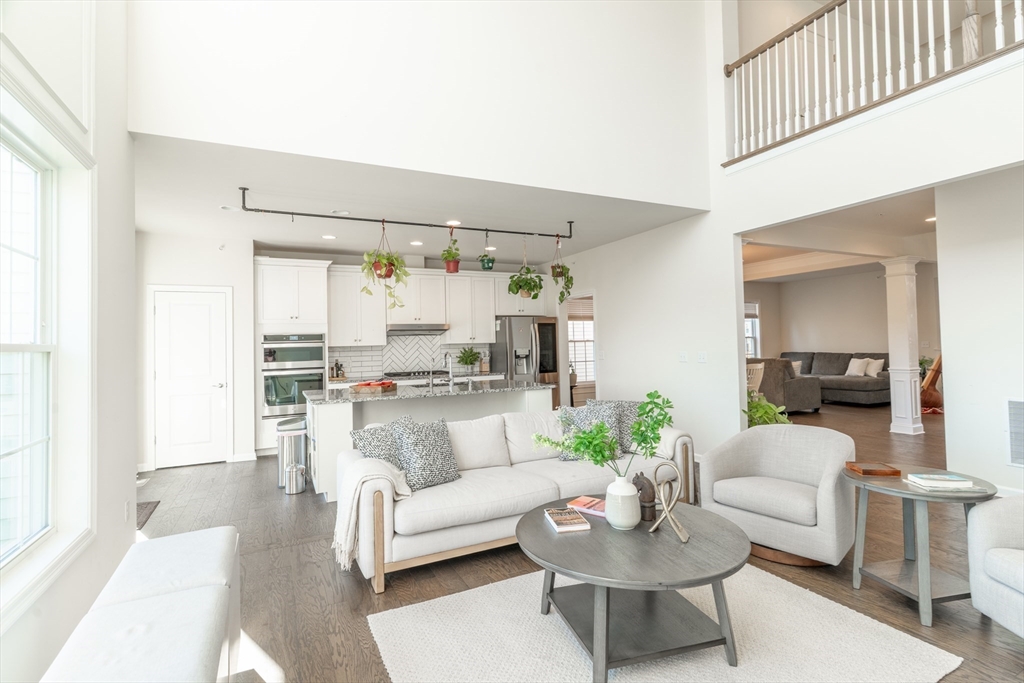 31 Cherry Ln 31
