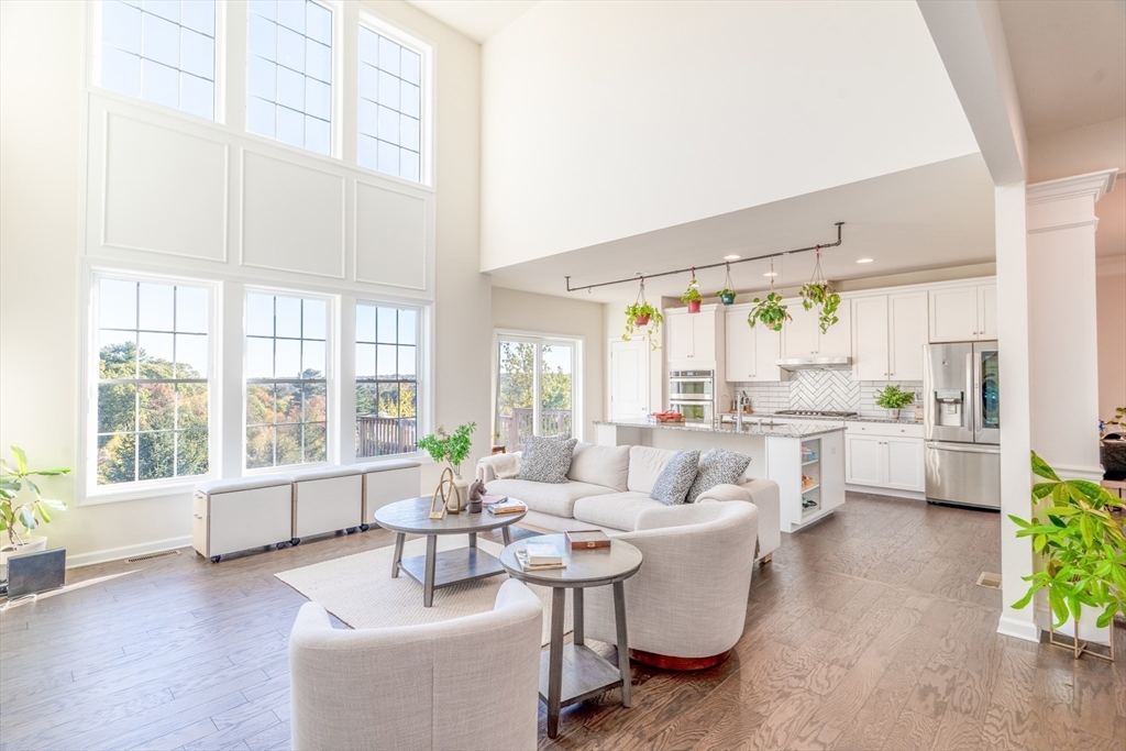 31 Cherry Ln 31