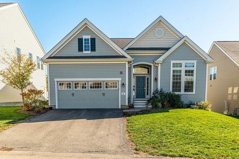 Photo of 31 Cherry Ln #31, Hopkinton, MA 01748 (MLS # 73442500)