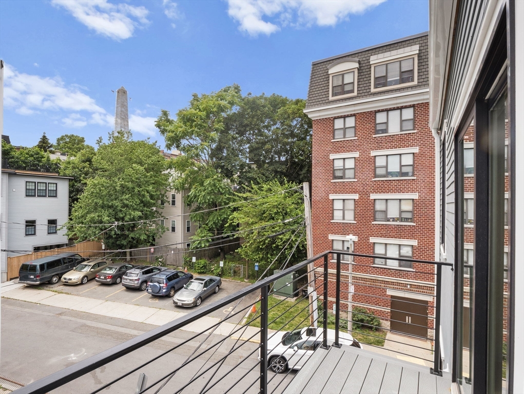 Boston, Massachusetts 02129, United States, 3 Bedrooms Bedrooms, ,2 BathroomsBathrooms,Residential,Active,221075