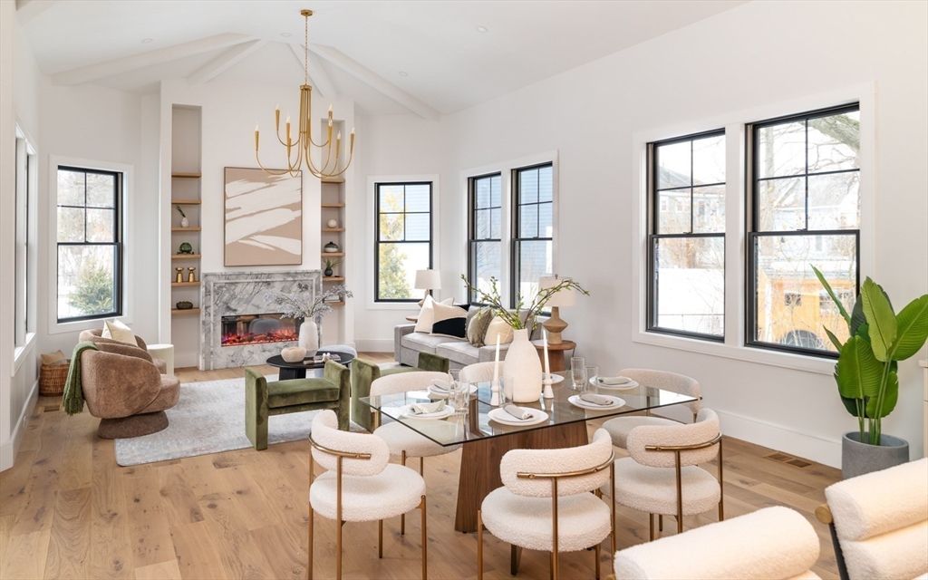 710-712 Watertown Street 712