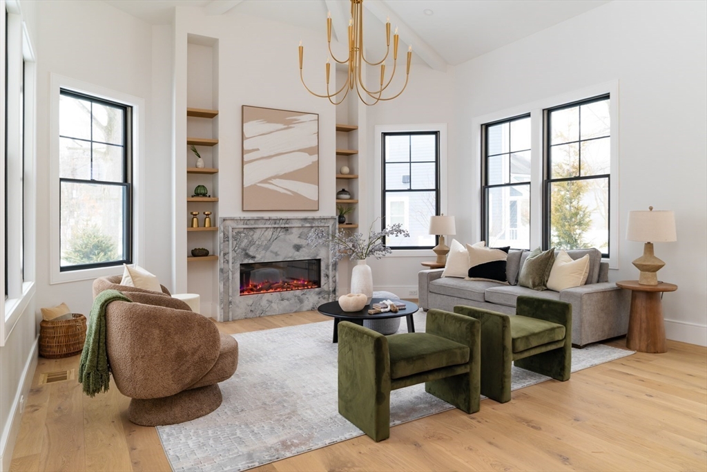 710-712 Watertown Street 712