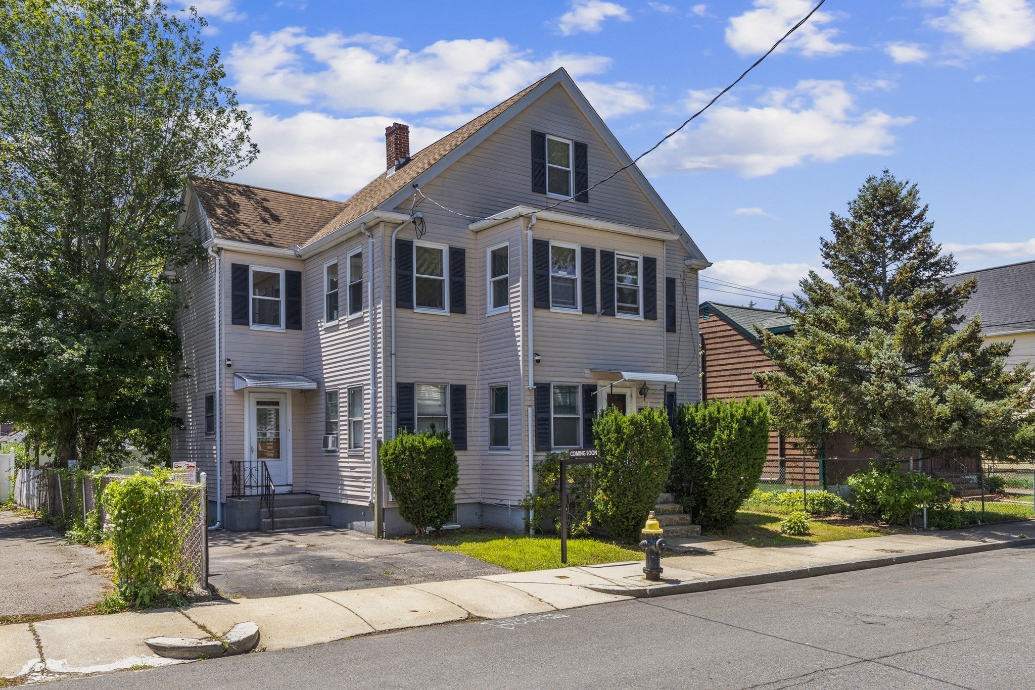 Photo of 52 Chesterfield St, Boston, MA