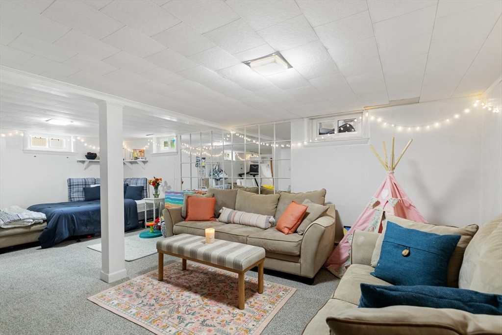 22 Ortins Rd, Hamilton, MA Photo #20