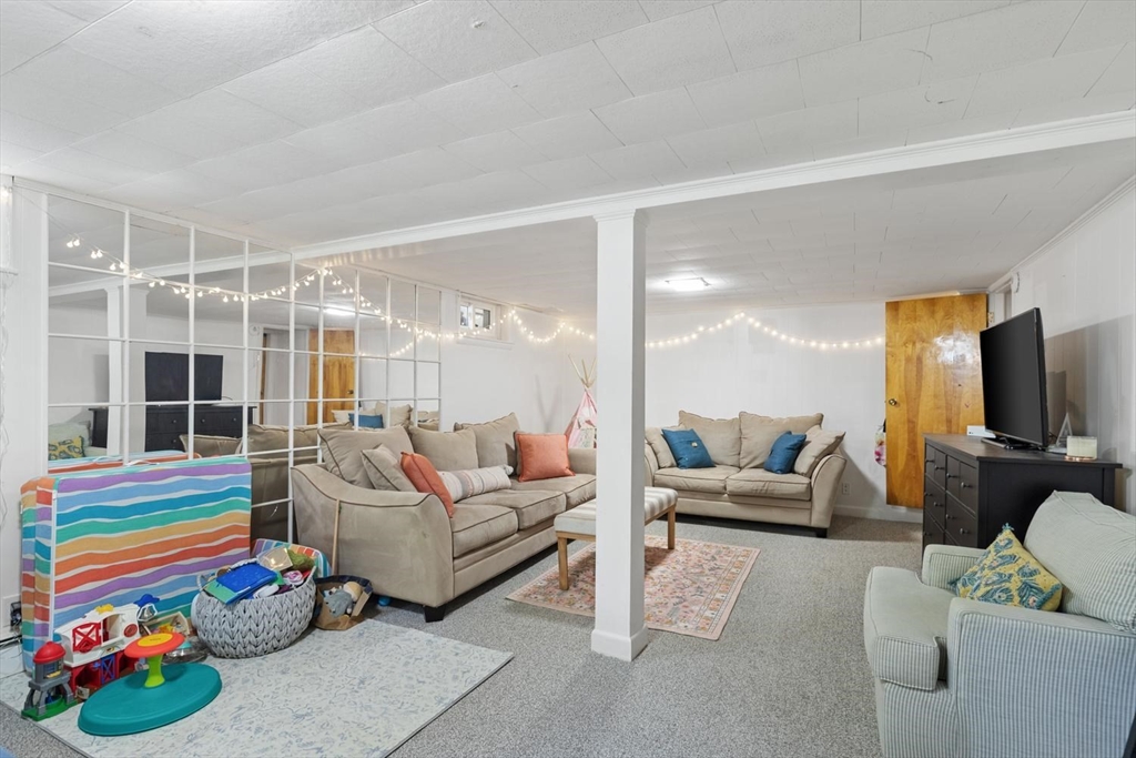 22 Ortins Rd, Hamilton, MA Photo #21