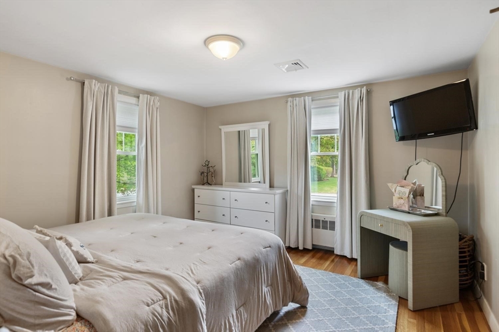 22 Ortins Rd, Hamilton, MA Photo #15