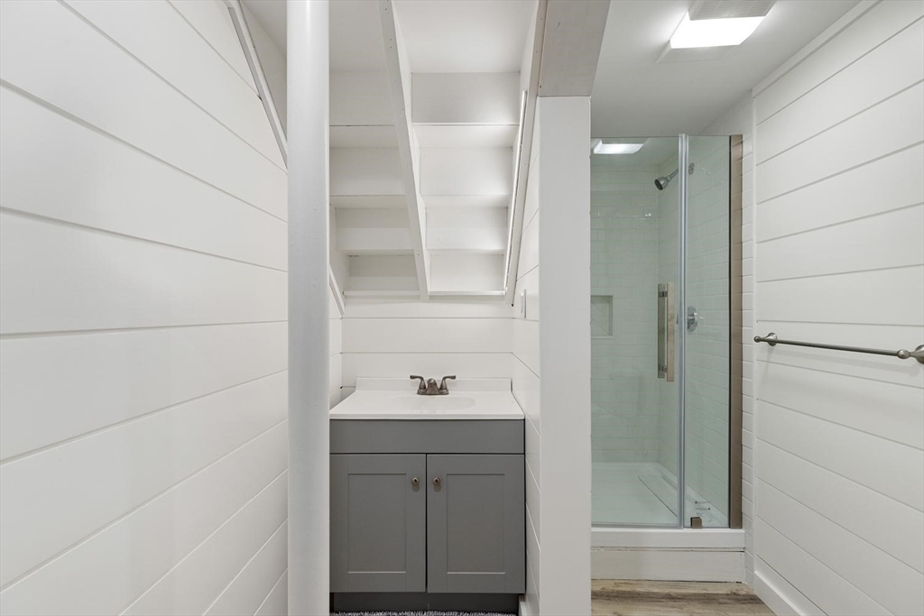 22 Ortins Rd, Hamilton, MA Photo #22