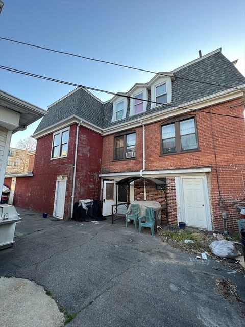 38 Trescott Street Taunton MA 02780